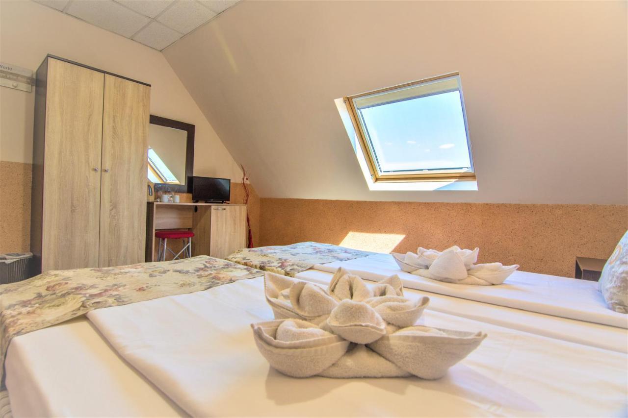 Hotel Anhea ヴェリコ・タルノヴォ エクステリア 写真